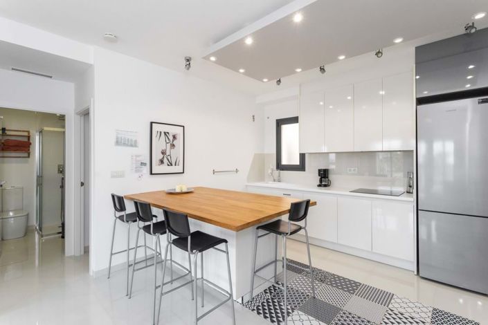 Image No.12-2 Bed Apartment for sale