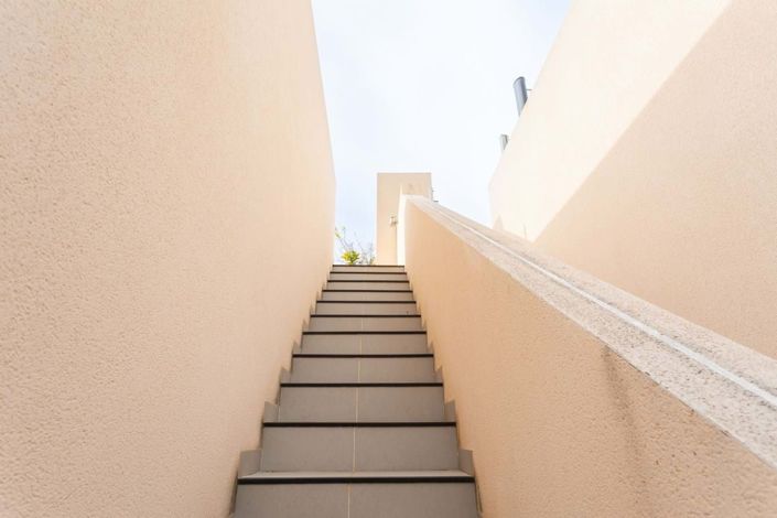 Image No.20-2 Bed Apartment for sale