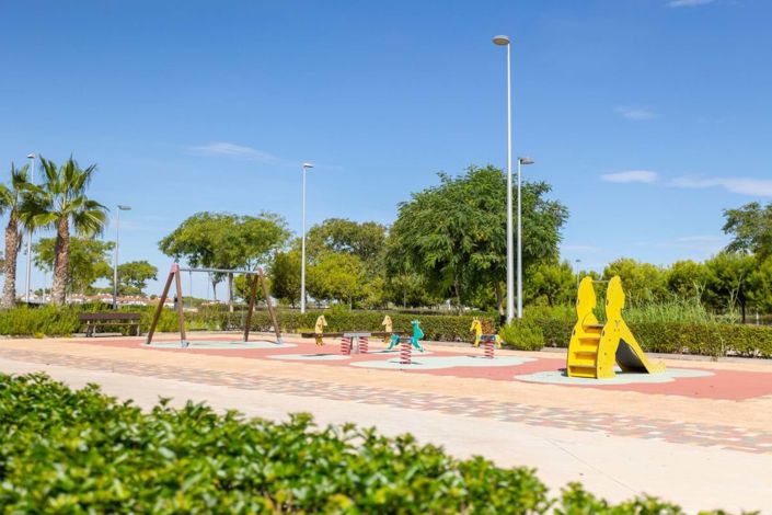 Image No.32-2 Bed Apartment for sale