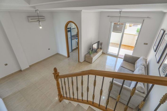 Image No.12-3 Bed Townhouse for sale