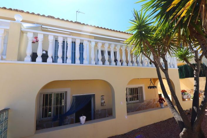 Image No.23-2 Bed Semi-Detached for sale