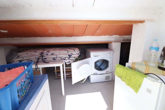 Image No.26-2 Bed Semi-Detached for sale