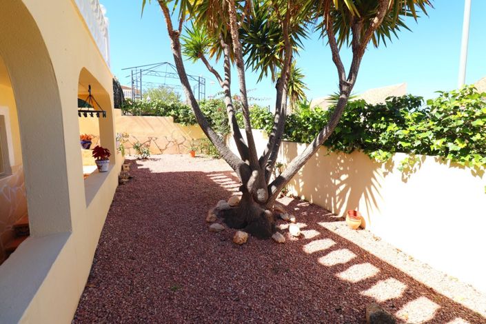 Image No.29-2 Bed Semi-Detached for sale