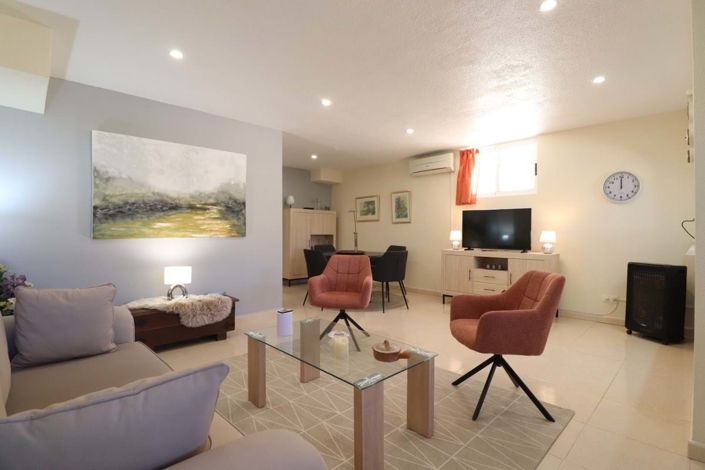 Image No.3-2 Bed Semi-Detached for sale