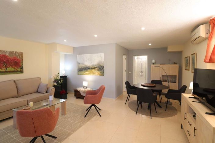 Image No.4-2 Bed Semi-Detached for sale