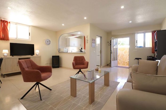 Image No.5-2 Bed Semi-Detached for sale