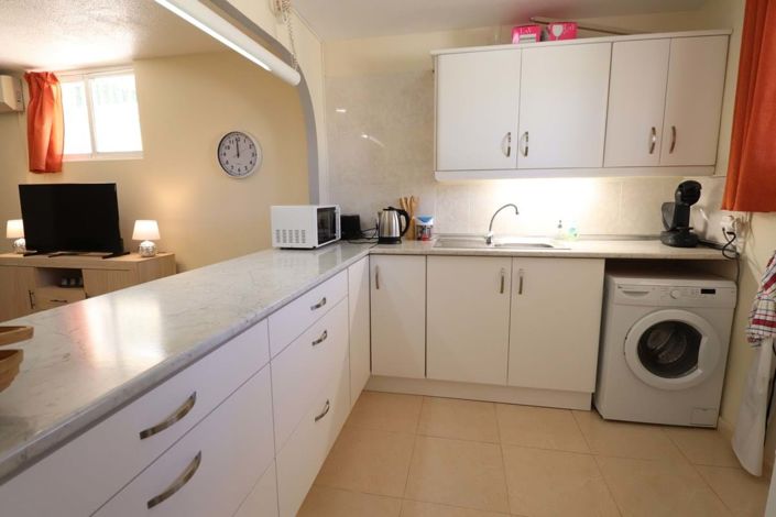 Image No.6-2 Bed Semi-Detached for sale