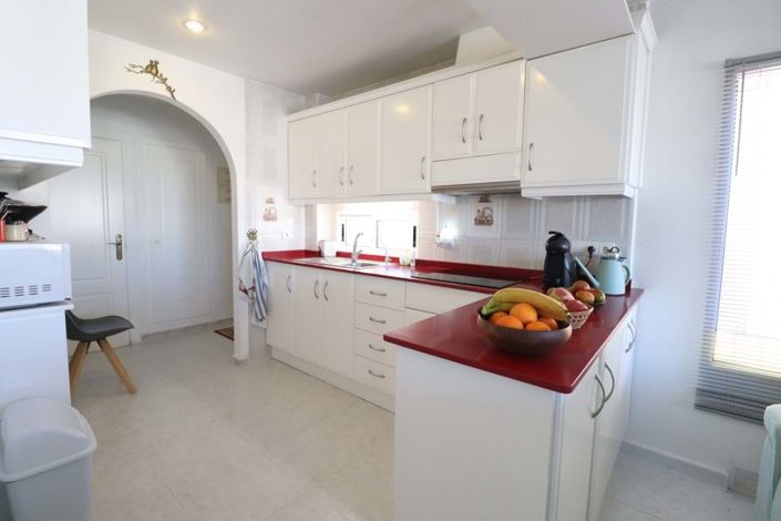 Image No.9-2 Bed Semi-Detached for sale