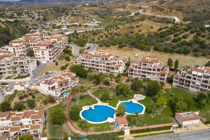 Image No.48-2 Bed Apartment for sale