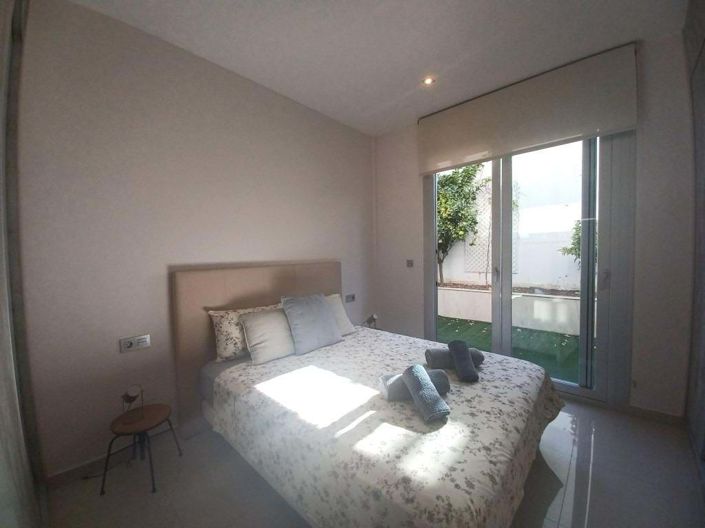 Image No.10-3 Bed Villa for sale