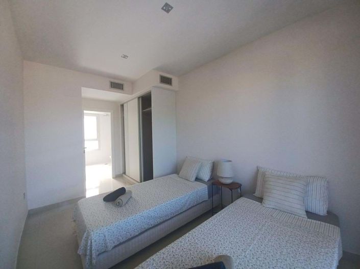 Image No.18-3 Bed Villa for sale