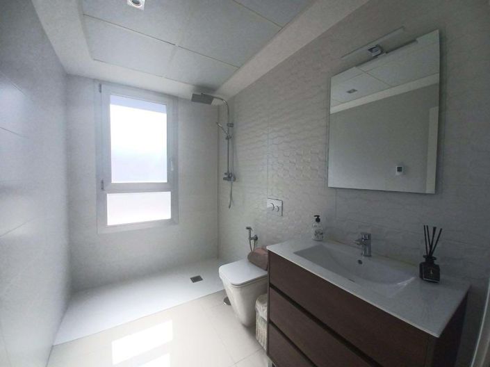 Image No.19-3 Bed Villa for sale