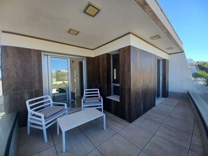 Image No.24-3 Bed Villa for sale