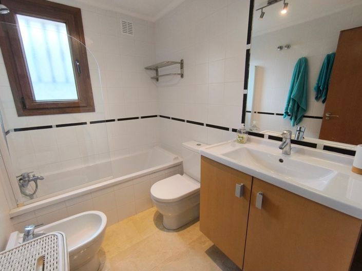 Image No.15-2 Bed Apartment for sale