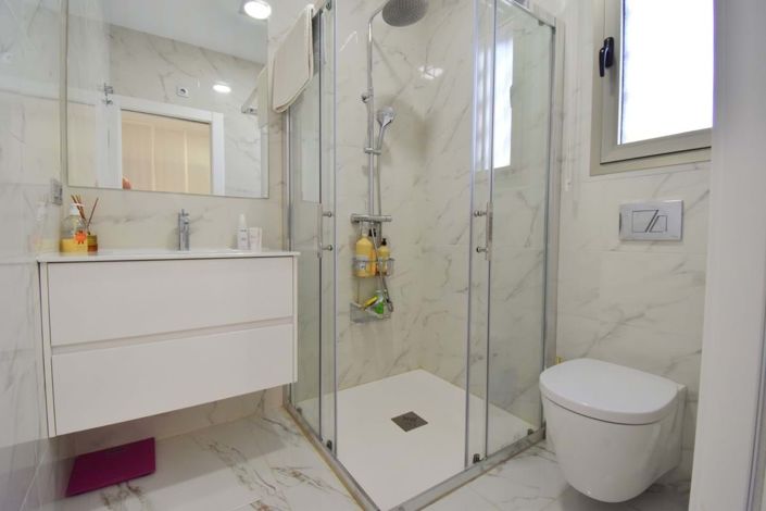 Image No.9-3 Bed Villa for sale