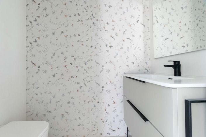 Image No.13-2 Bed Semi-Detached for sale