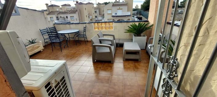 Image No.17-3 Bed Townhouse for sale