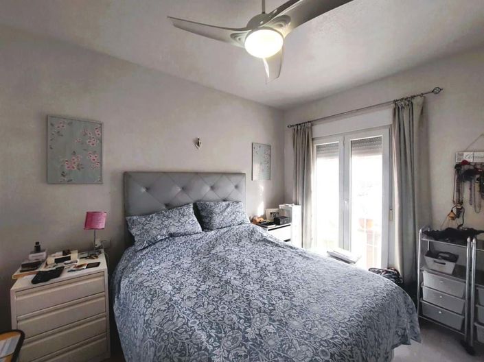 Image No.8-3 Bed Property for sale