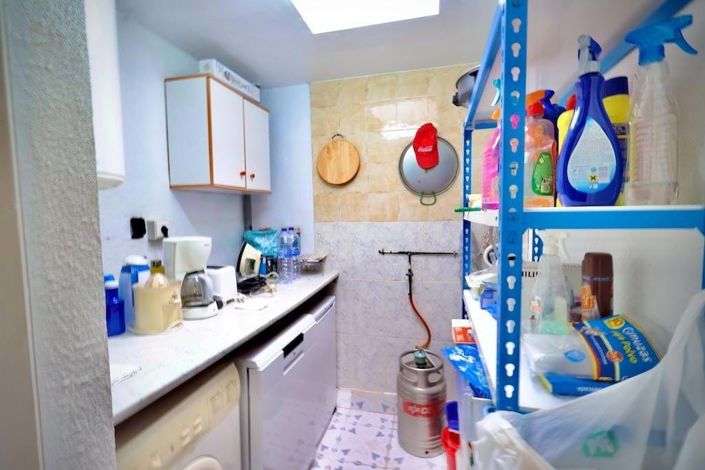 Image No.12-2 Bed Townhouse for sale