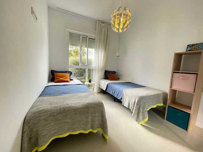 Image No.6-2 Bed Bungalow for sale