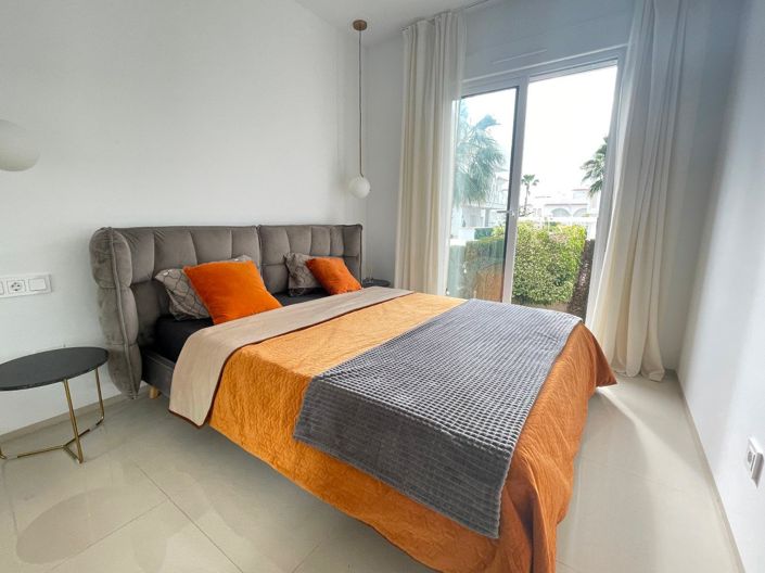 Image No.7-2 Bed Bungalow for sale