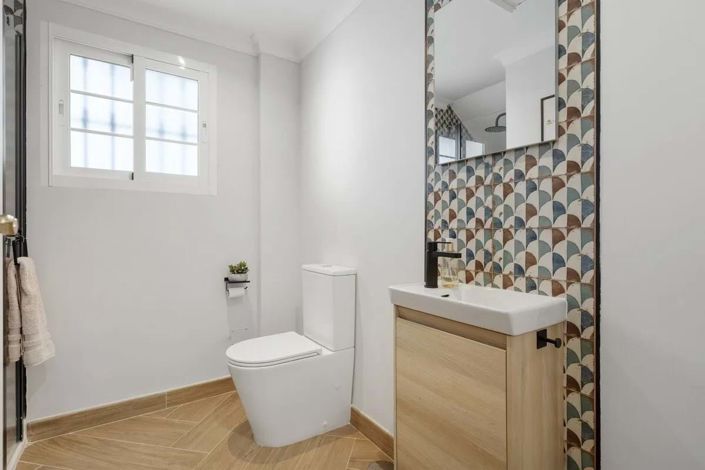 Image No.19-4 Bed Villa for sale