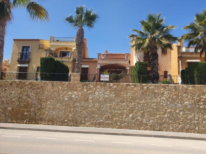 Image No.4-2 Bed Bungalow for sale