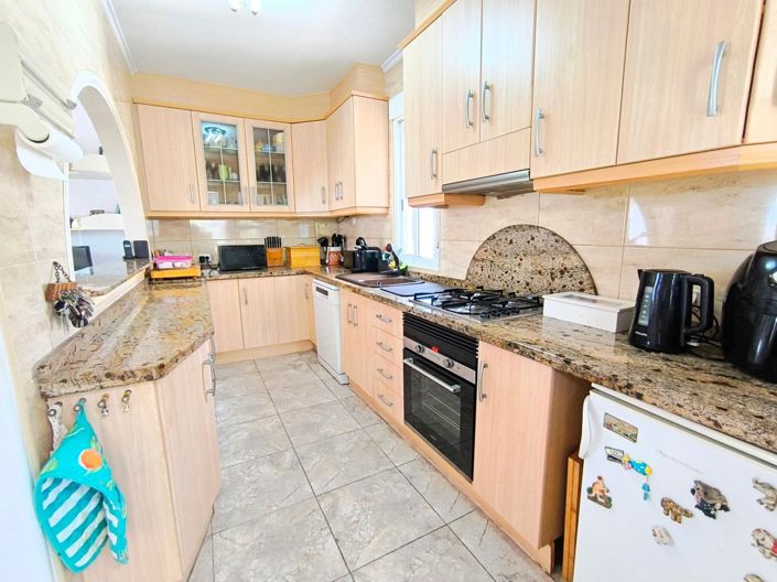 Image No.10-3 Bed Villa for sale