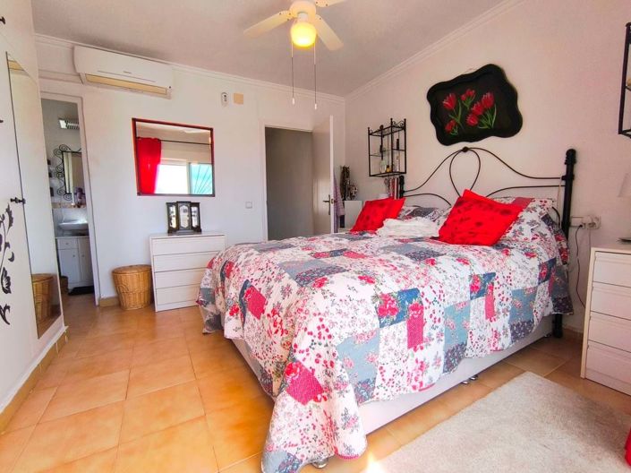 Image No.13-3 Bed Villa for sale