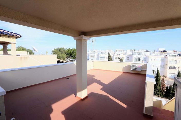 Image No.21-3 Bed Villa for sale