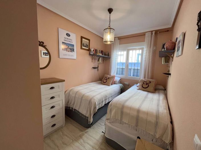 Image No.10-2 Bed Bungalow for sale