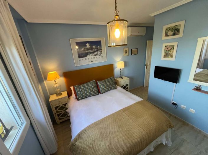 Image No.8-2 Bed Bungalow for sale