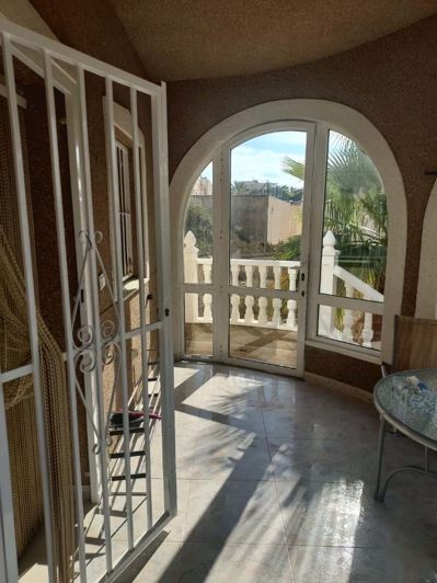 Image No.3-4 Bed Villa for sale