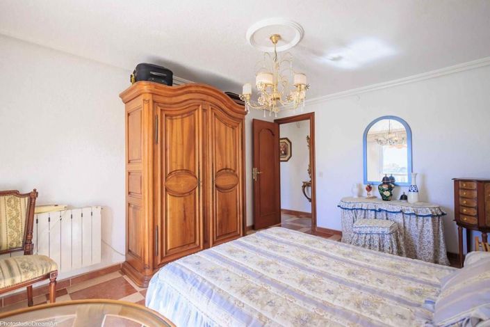 Image No.24-5 Bed Villa for sale