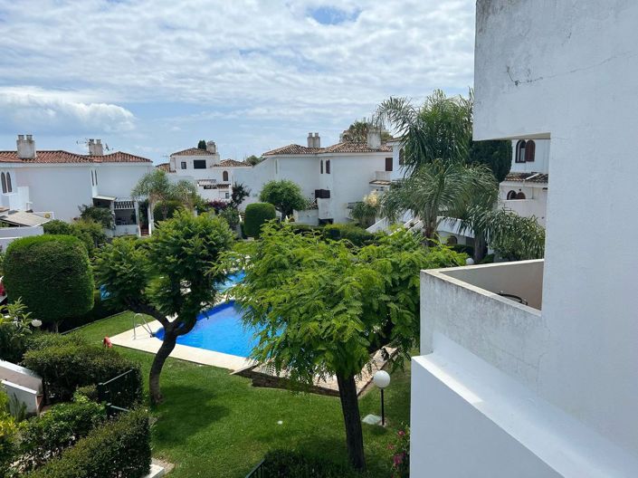 Image No.18-3 Bed Townhouse for sale