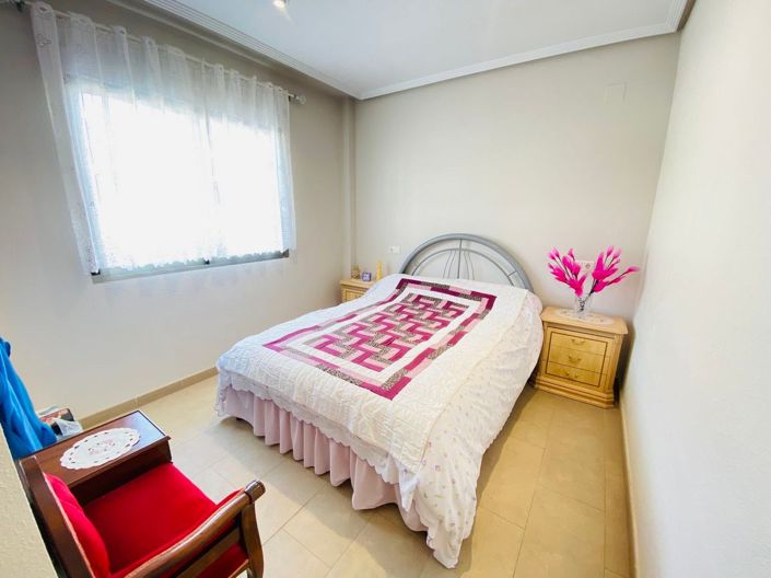 Image No.11-3 Bed Townhouse for sale