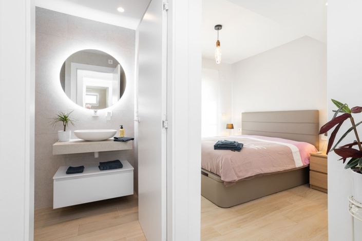 Image No.17-2 Bed Apartment for sale