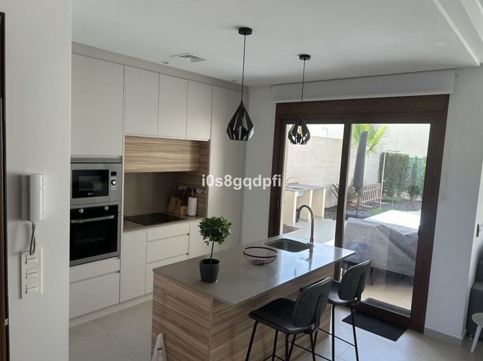 Image No.5-3 Bed Villa for sale