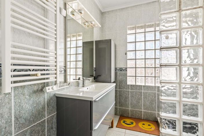 Image No.15-5 Bed Villa for sale