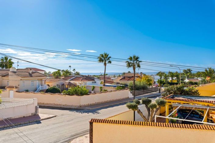 Image No.50-5 Bed Villa for sale