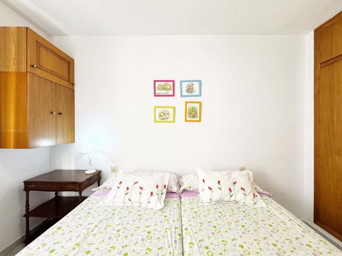 Image No.12-3 Bed Apartment for sale