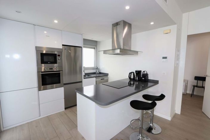 Image No.12-3 Bed Semi-Detached for sale