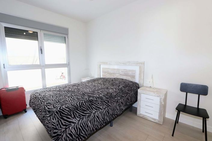 Image No.15-3 Bed Semi-Detached for sale