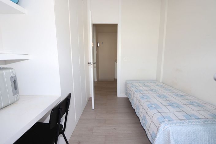 Image No.25-3 Bed Semi-Detached for sale