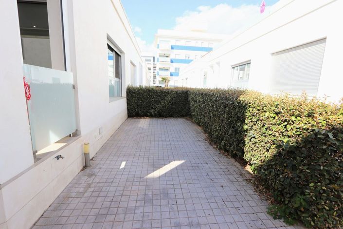 Image No.30-3 Bed Semi-Detached for sale