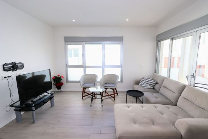 Image No.6-3 Bed Semi-Detached for sale