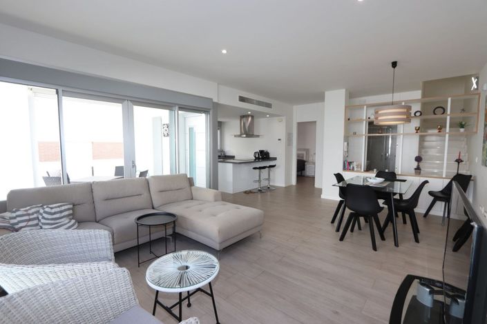 Image No.8-3 Bed Semi-Detached for sale