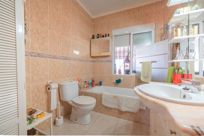 Image No.23-4 Bed Villa for sale