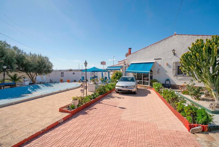 Image No.7-4 Bed Villa for sale