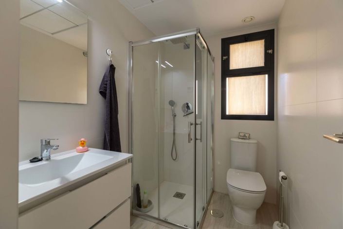 Image No.19-2 Bed Apartment for sale